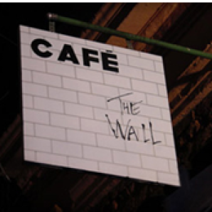wall cafe